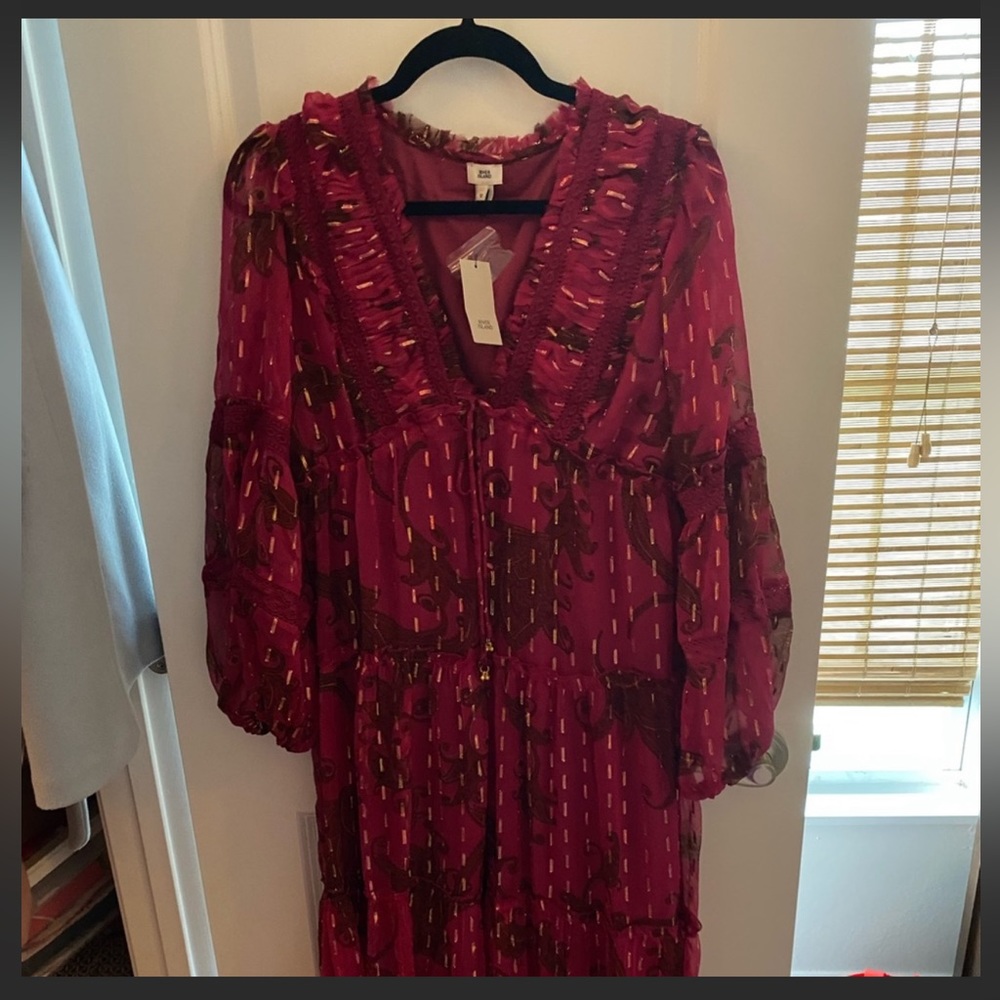 Printed fabric Tiered Ruffled detail Long puff sleeves V-neck maxi dress
